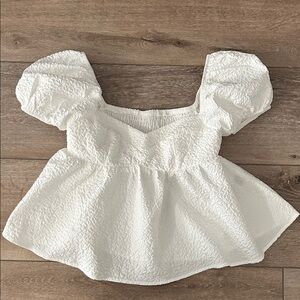 SHEIN White Textured Puff Sleeve Blouse